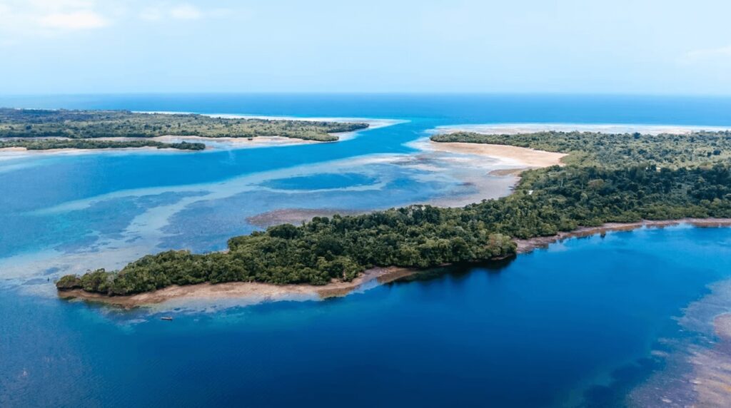 The islands and waterways around Pemba Eco Lodge in Tanzania 