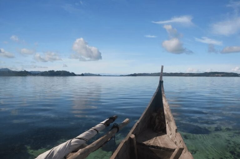 7 biggest threats to our oceans and human survival on the coast